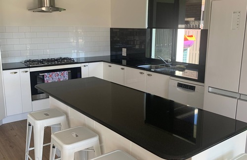Palm Beach House | Book Palm Beach House on Canal: Free Nights & Top Amenities