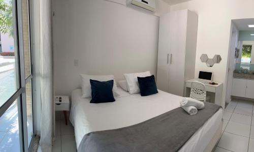Porto das Dunas Apartment | Inviting PALM BEACH Porto das Dunas: Oceanfront Comfort & More