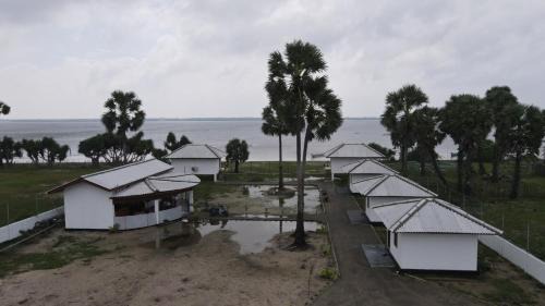 Jaffna District Resort | Relaxing Stay at Palm Beach Resort Ceylon with Ocean Views