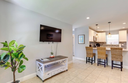 Juno Ridge House | Pet-Friendly Palm Beach Townhome Near Juno Beach Park