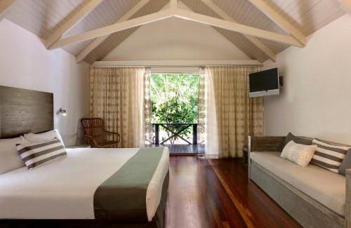 Hamilton Island Resort | Experience Palm Bungalows: Family-Friendly with Ocean Views