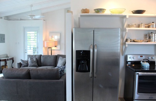 Bravos de Boston Condo | Exclusive Oceanfront Escape at Palm Cottages