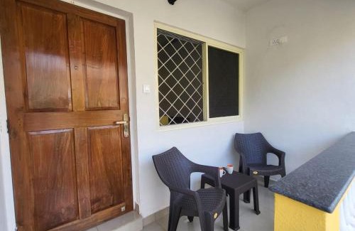 Colva Apartment | Pet-Friendly Retreat at Palm Crest: Family Fun Awaits