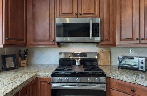 Palm Desert Condo | Relax at Palm Desert Resort: Golf, Swim & Pet Friendly