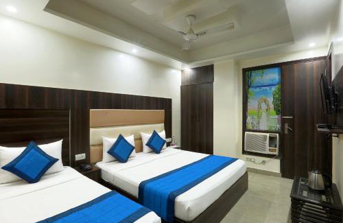 Mahipalpur Bed & Breakfast | Pet-Friendly Palm Emerald Near New Delhi Airport