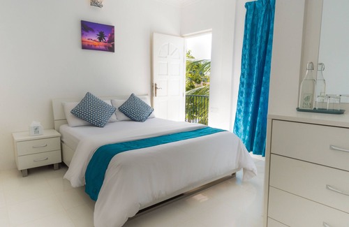 Thulusdhoo Island House | Experience Palm Gate Maldives with Ocean Views & Dining