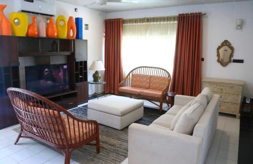 Kurunduwatta Bed & Breakfast | Experience Comfort at Palm Grove - An Ideal Getaway