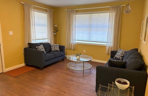 West Pensacola House | Top-Rated Palm Haven Bungalow with Family-Friendly Amenities