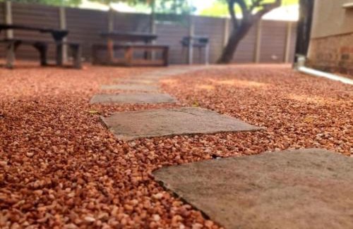 Lephalale House | Comfortable Stay at Palm Inn Guesthouse with Breakfast