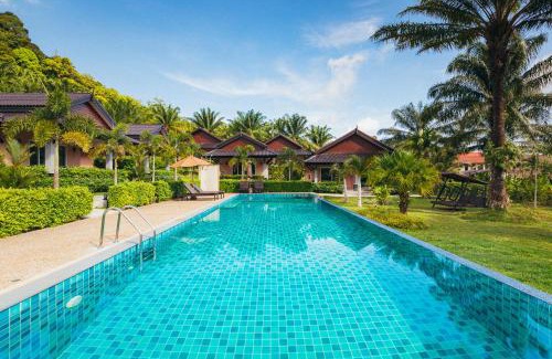 Krabi Resort | Tranquil Palm Kiri Aonang Resort with Ocean View & Spa