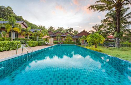 Krabi Resort | Tranquil Palm Kiri Aonang Resort with Ocean View & Spa