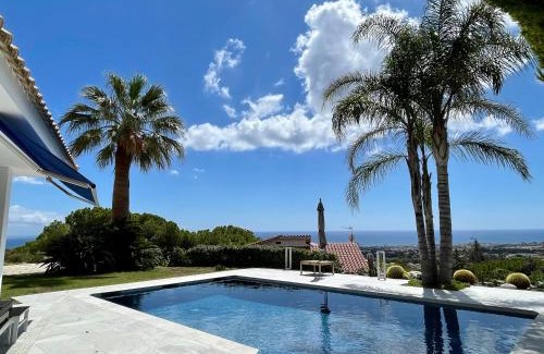Vilassar de Dalt Bed & Breakfast | Oceanfront Suite at Palm Maresme with Breathtaking Views