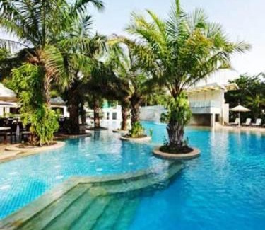 Palm Meadows Resort | Elegant Palm Meadows Resort: Oceanfront Bliss & Spa Retreat