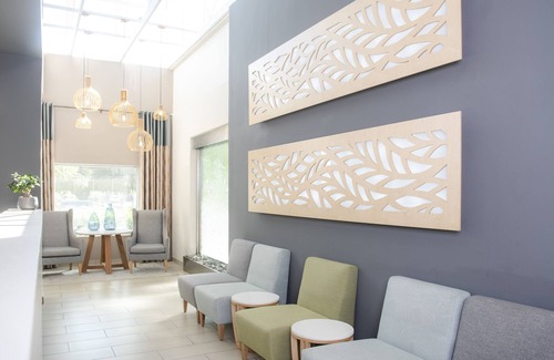 Lephalale Hotel | Relax at Palm Park Hotel: Pool, Spa & Family-Friendly Fun