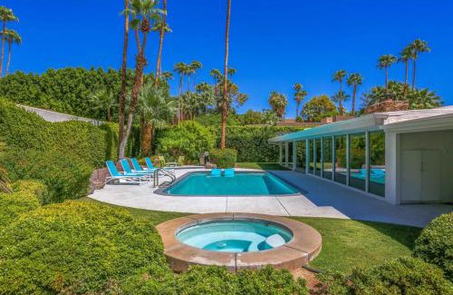 Vista Las Palmas House | Pet-Friendly Palm Springs Style with Pool & Perfect Reviews