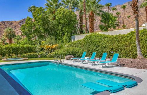 Vista Las Palmas House | Pet-Friendly Palm Springs Style with Pool & Perfect Reviews