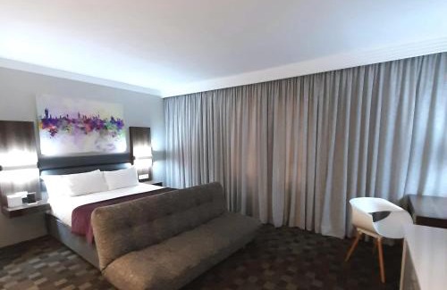 Brits Hotel | Relax at Palm Swift: 4-Star Oceanfront Accommodation
