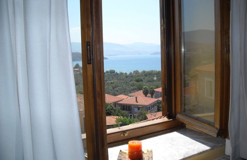 Mithimna Apartment | Discover Palm Tree Apartment 2 with Panoramic Ocean Views