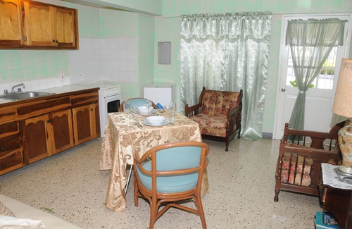 Montego Bay Hotel | Relaxing Retreat at Palm View Guesthouse & Conference Centre