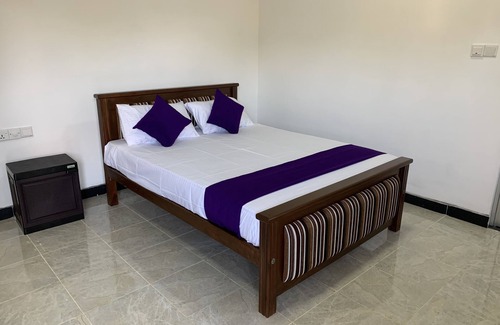 Nilaveli House | Serene Getaway at Palm View Inn, Nilaveli with Great Amenities