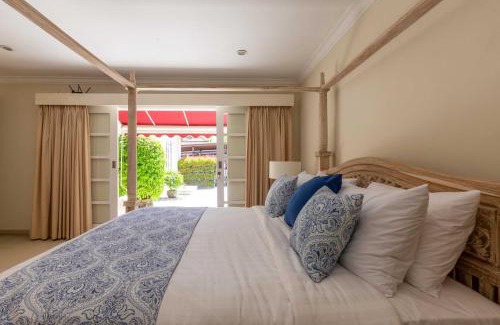 Sanur Villa | Family-Friendly Palm Villa: A Paradise in Sanur Awaits