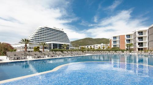 Selcuk Resort | Beachfront Bliss at Palm Wings Ephesus Resort - All Inclusive