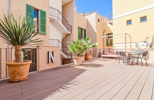 Sindicat Apartment | Exceptional Palma Old Town Apartment with Pool & Spa