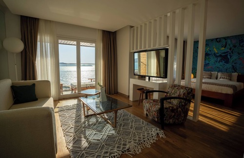 Dagbelen Hotel | Discover Ocean Views at Palmalife Hotel with Family-Friendly Amenities