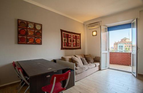 Crescenzago Apartment | Palmanova 215