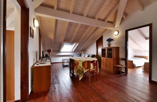 Deiva Marina Apartment | Discover Palmaria: Family-Friendly & Pet Welcoming Retreat