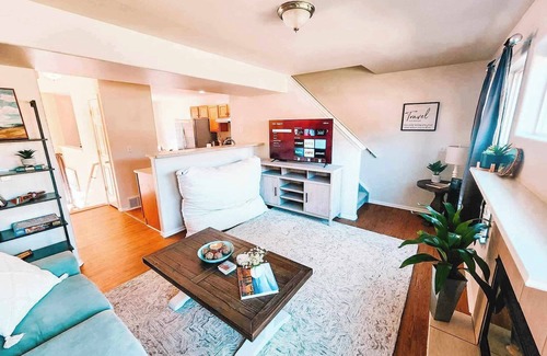 Palmer Lake House | Palmer Lake near AF Academy Pet Friendly King Bed 4 TVs