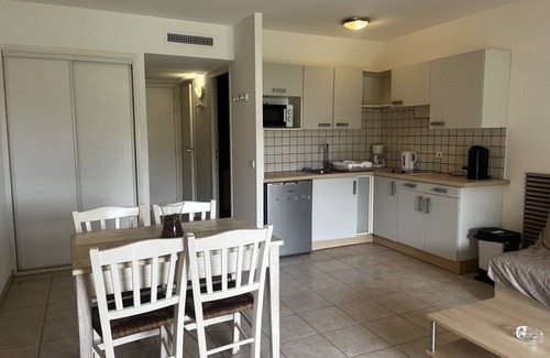 Solenzara Apartment | Relaxing Stay at PALMERAIE 218 with Pool and Pet-Friendly Options