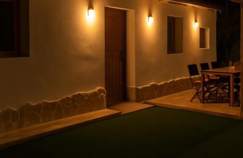Elche Apartment | Palmeras: Guest Rated 9/10 with Pool and Pet-Friendly Amenities