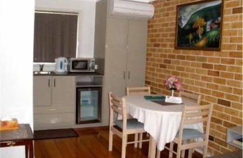 Coopernook Hotel | Eco-Friendly Comfort at Palms Oasis Motel - Rated 8/10