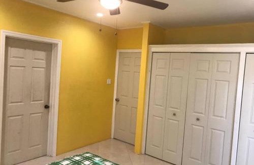 Vieille Case House | Elegant Palmvillo Master Suite - Pet Friendly & Rated 9/10