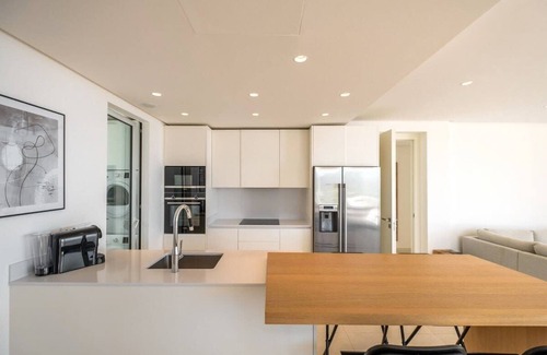 Ojen Apartment | Palo Alto 15: Rooftop Pool with Panoramic City Views