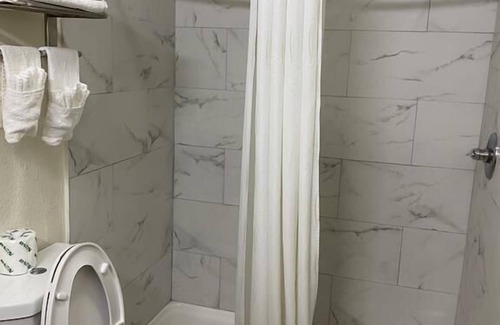 East Las Vegas Hotel | Stylish Palomino Motel: Rated 8.6 with Family-Friendly Amenities