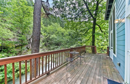 Jones Mills Cabin | Pam's Treehouse Cabin #2