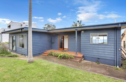 Pambula Beach Cottage | Family-Friendly Pambula Beach House with Kitchen Amenities