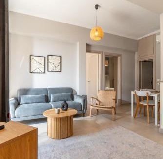 Pasalimani Apartment | Pame Rentals - 2BD Modern Home Steps from Pasalimani