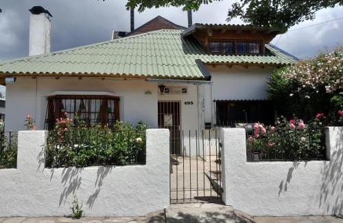 10 de Diciembre House | Family-Friendly Pampa: Guest Rated 9.3/10 for Comfort