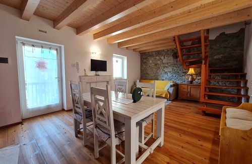 Levico Terme House | Relaxing Retreat at Pampering in the Barn - Lake View Getaway