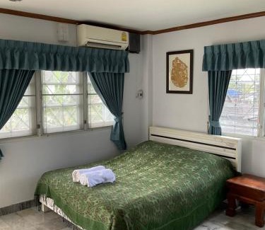 Hat Yai Bed & Breakfast | Pet-Friendly Pamy Yoga Studio with Top Guest Ratings