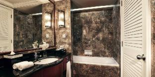 Truc Bach Hotel | Elegant Pan Pacific Hanoi: 5-Star Stay with Ocean Views