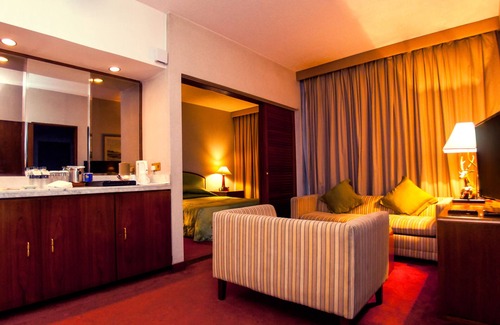 Dhaka Hotel | Experience Pan Pacific Sonargaon Dhaka: A 5-Star Retreat