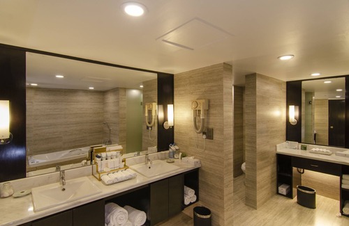 Dhaka Hotel | Experience Pan Pacific Sonargaon Dhaka: A 5-Star Retreat