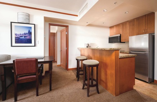 Whistler Village Hotel | Discover Pan Pacific Whistler Village Centre: 4-Star Escape