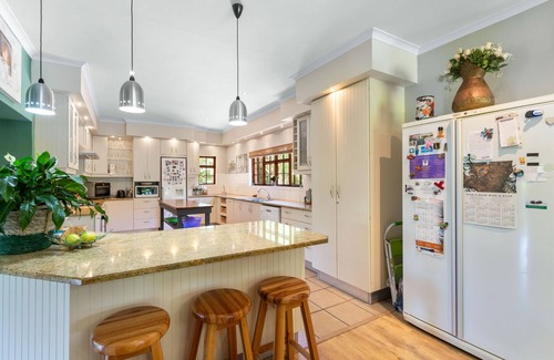 Kleinmond House | Panaderos House: Perfect for Families with Private Pool