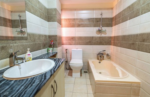 Kathmandu Bed & Breakfast | Top-Rated Panas UK BNB with Family-Friendly Amenities