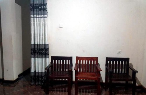 Anuradhapura Apartment | Budget-Friendly Panasara Home Stay with Family Amenities